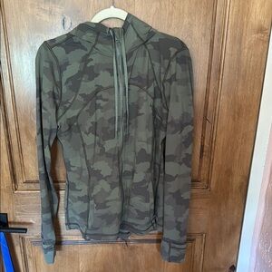lululemon athletica Camouflage Jacket - Green